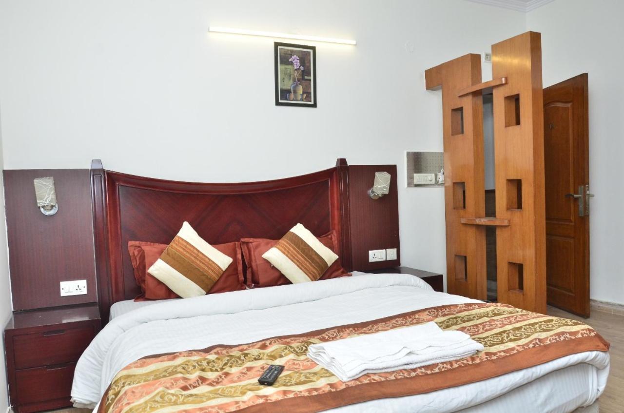 Ddr Hotel Residency Gurgaon Eksteriør bilde