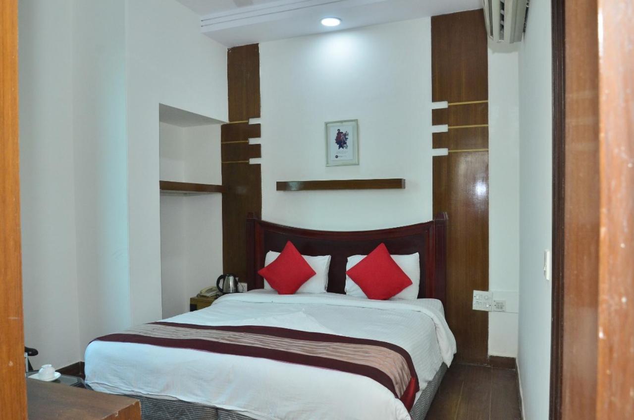 Ddr Hotel Residency Gurgaon Eksteriør bilde