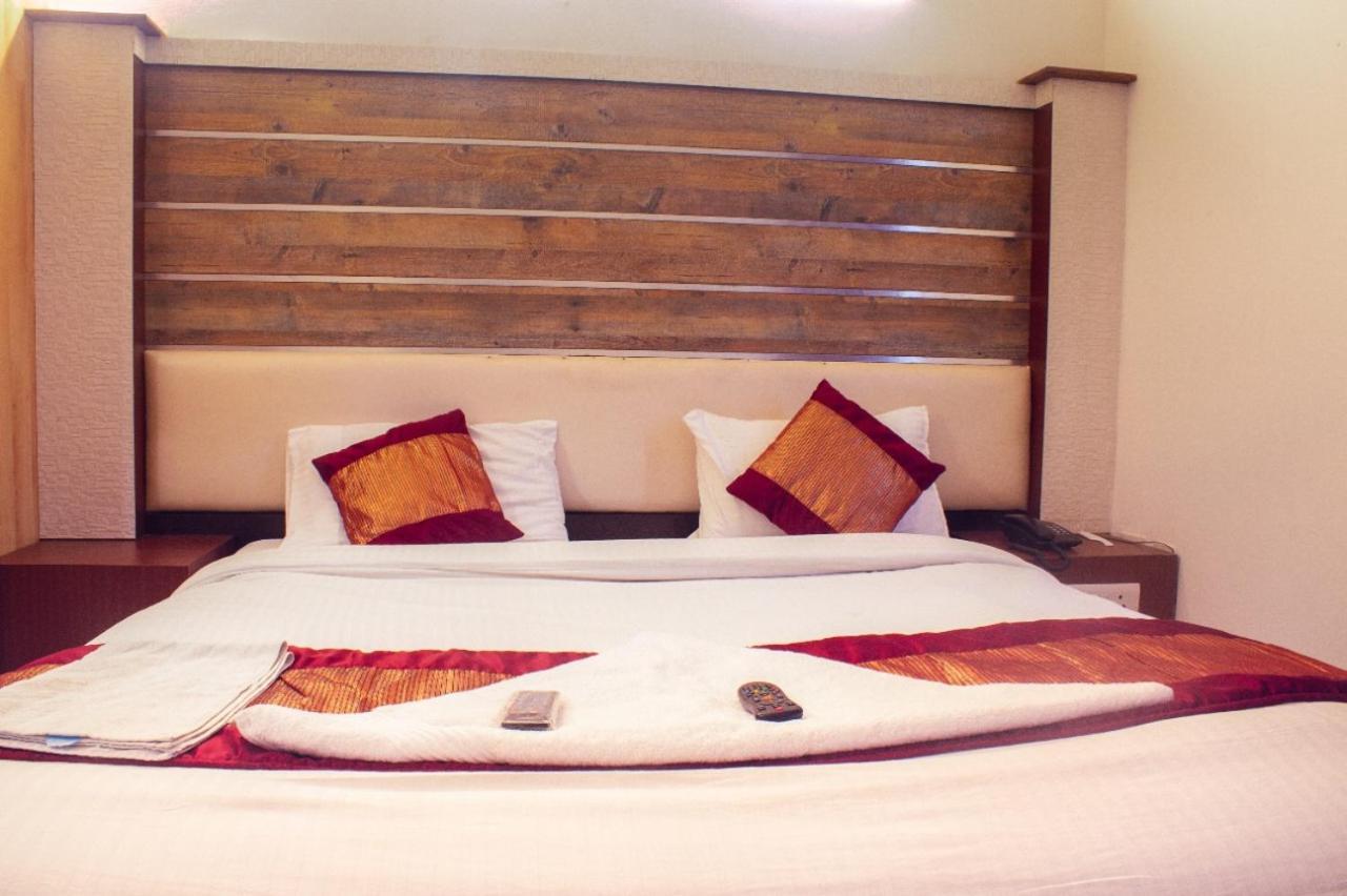 Ddr Hotel Residency Gurgaon Eksteriør bilde