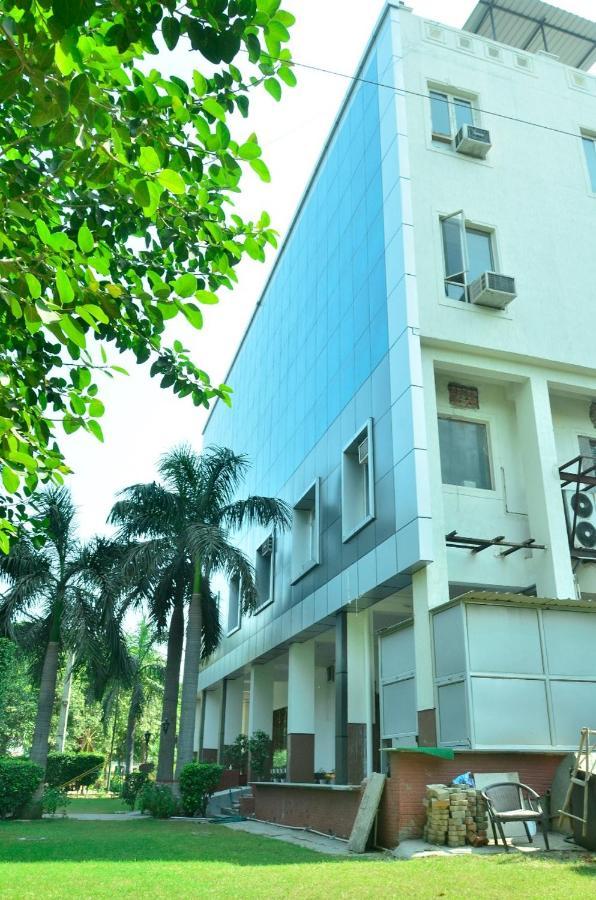 Ddr Hotel Residency Gurgaon Eksteriør bilde