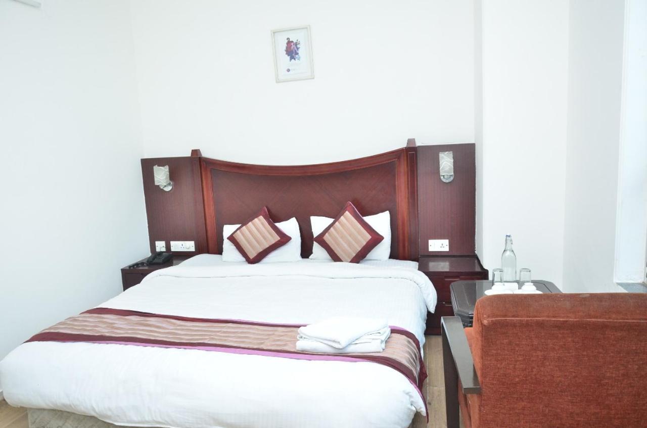 Ddr Hotel Residency Gurgaon Eksteriør bilde