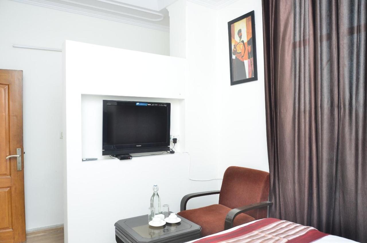 Ddr Hotel Residency Gurgaon Eksteriør bilde